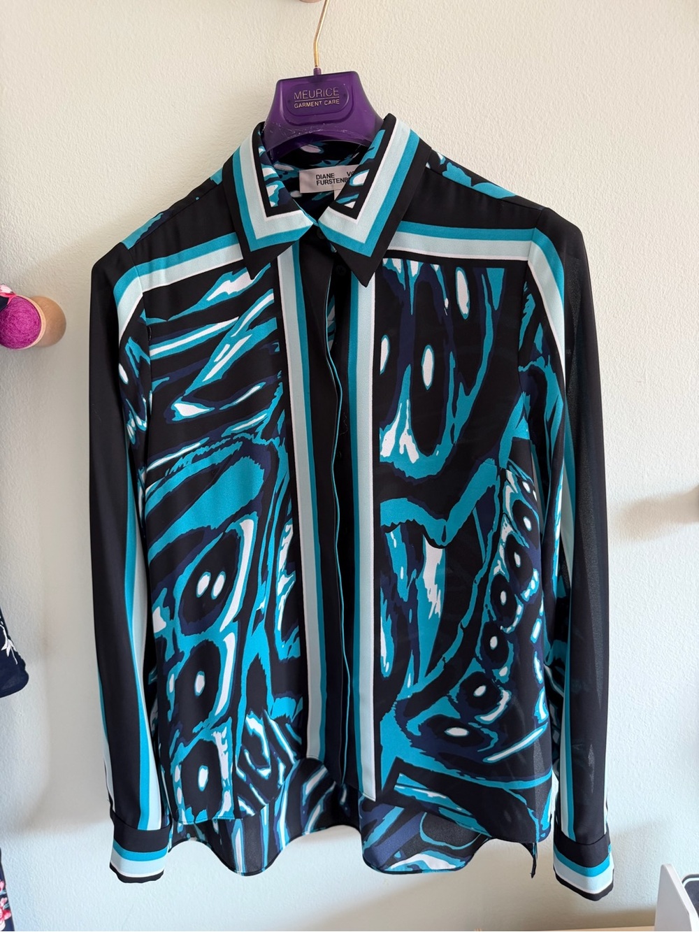 Diane Von Furstenberg Black & Teal Abstract Print Lightweight Shirt Jacket
